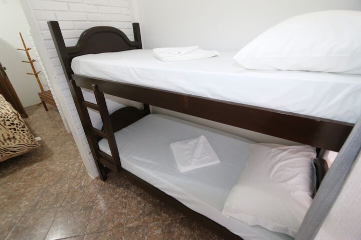 Room 4 of 67
