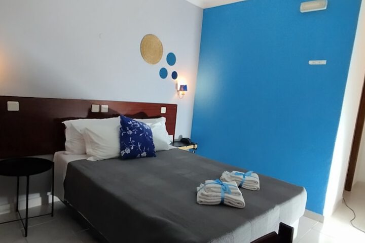 Room 44 of 82