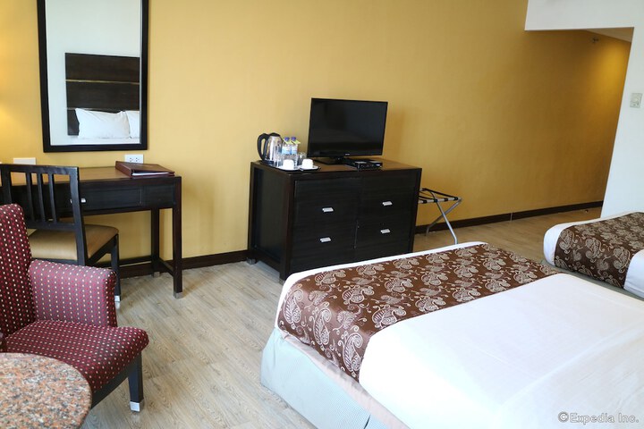 Room 27 of 79