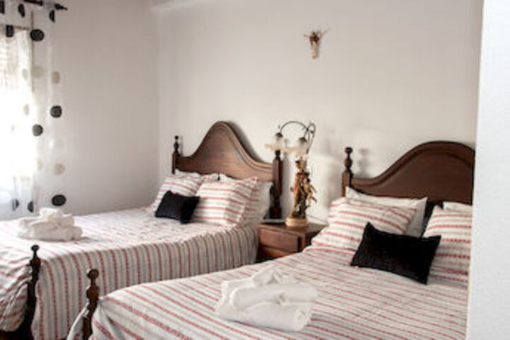 Room 11 of 20