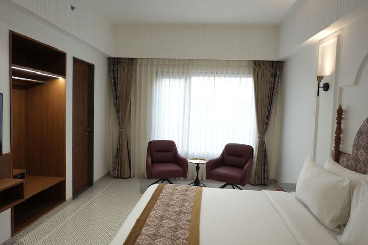 Room 28 of 70