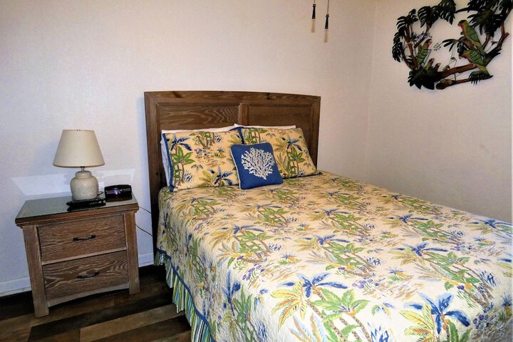 Room 2 of 31