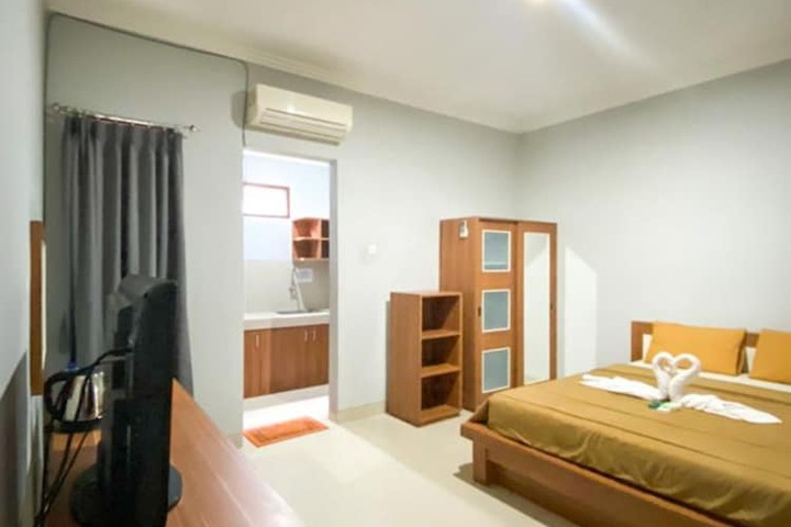 Room 4 of 14