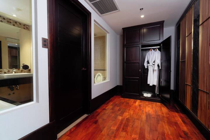 Room 77 of 125
