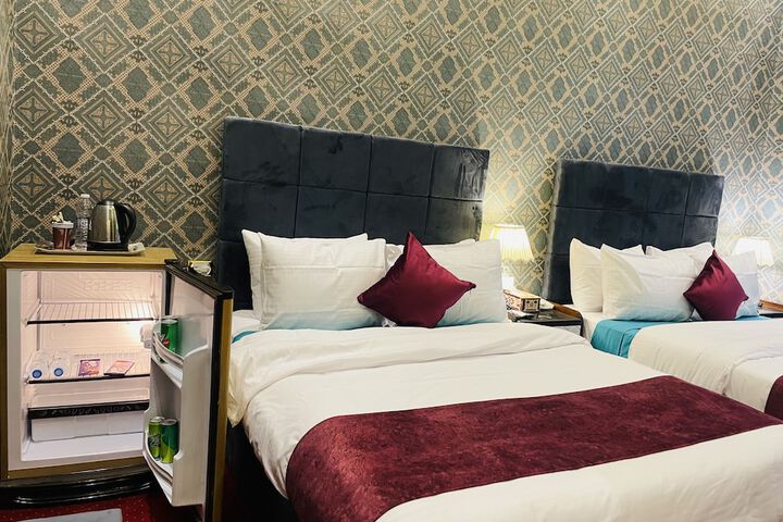 Room 3 of 55