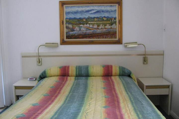 Room 10 of 30