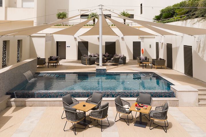 Pool 127 of 315