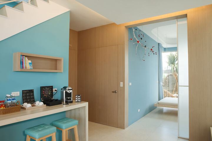 Room 34 of 93