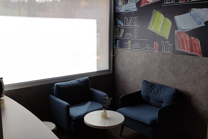 Lobby sitting area