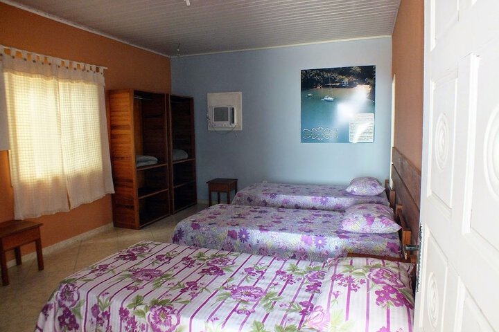 Room 2 of 36