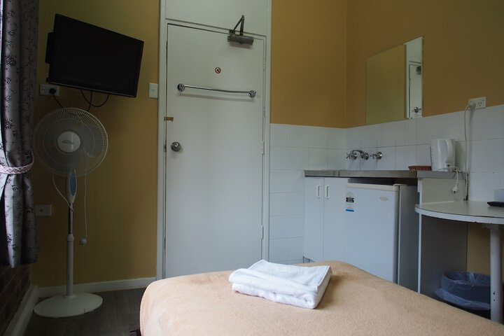 Room 25 of 52