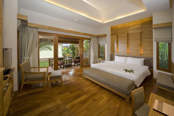 Room 7 of 42