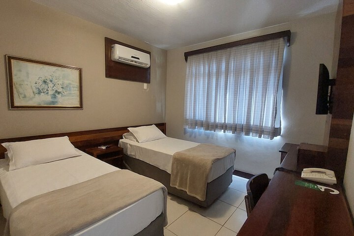 Room 38 of 79