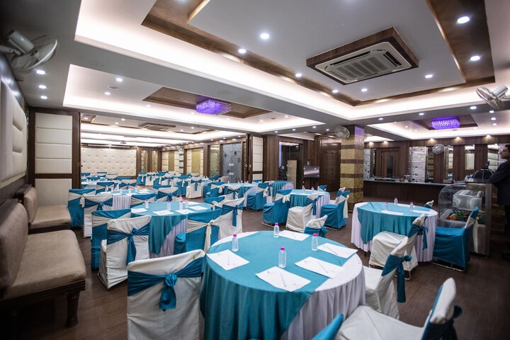 Ballroom/Hall 40 of 48