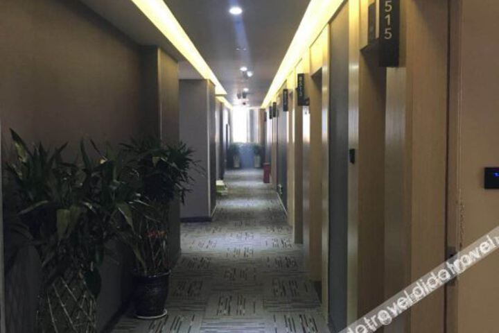 Hotel Interior 6 of 19
