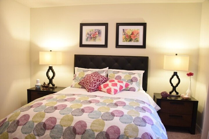 Room 6 of 30