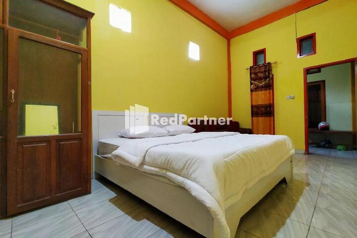 Hotel Hing Amimah near Bau Bau Port RedPartner