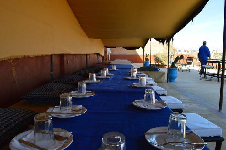 Dining 45 of 51