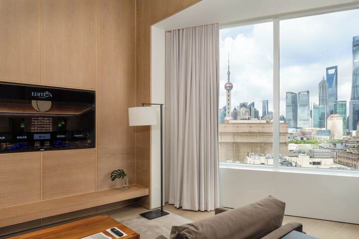 Room 46 of 109