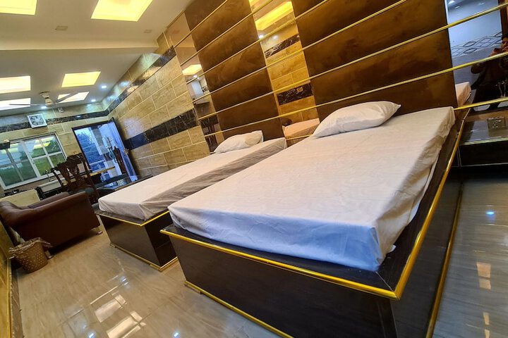 Room 3 of 41