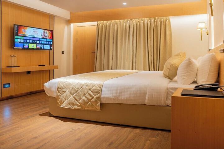 Room 14 of 61