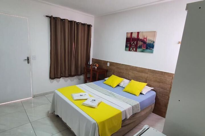Room 16 of 37