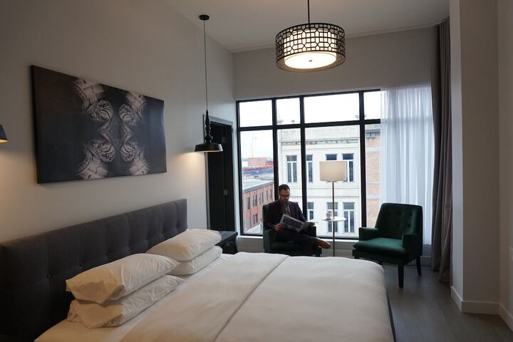 Room 22 of 53