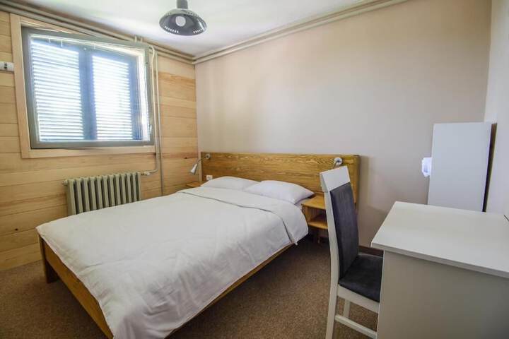 Room 7 of 20