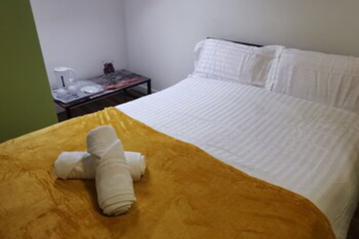 Room 13 of 35