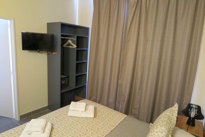 Room 11 of 63