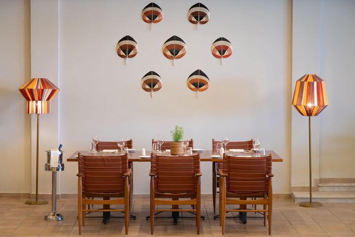 Dining 166 of 218