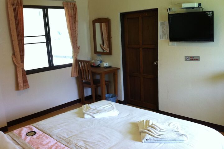 Room 27 of 56
