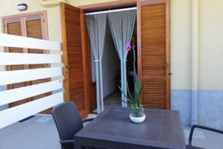 Terrace/Patio 5 of 15