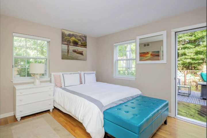 Room 2 of 34