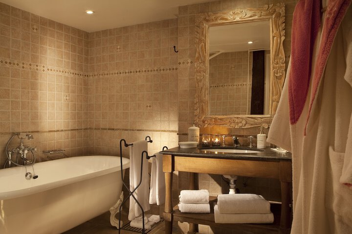 Clean Restrooms