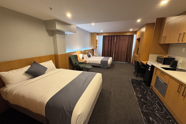 Room 5 of 19