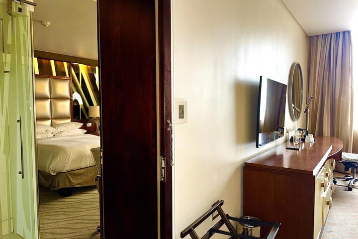 Room 26 of 78