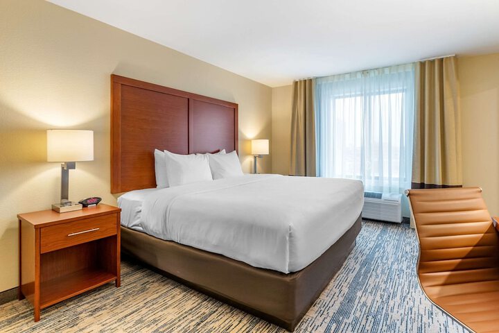 Standard | King Bed (12 of 26)