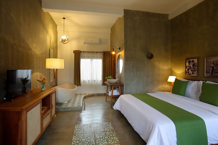 Room 30 of 89