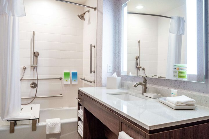 Bathroom shower