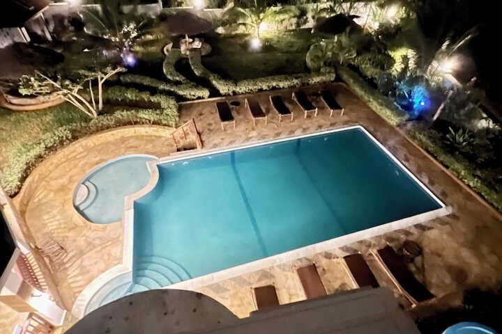 Pool 82 of 148