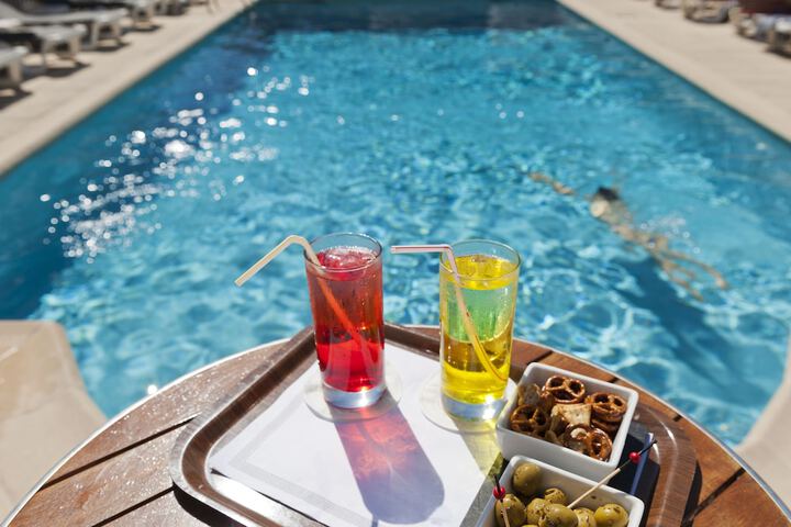 Hotel with Pool