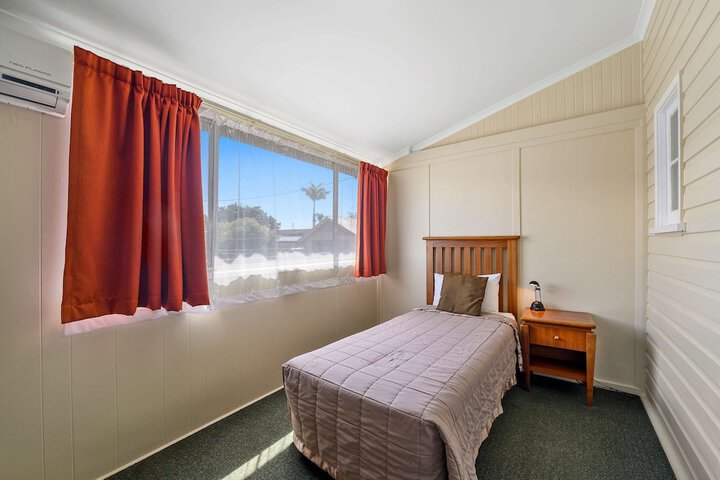 Room 6 of 54
