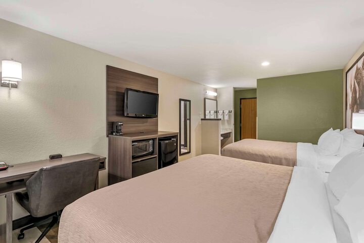 Room 21 of 41