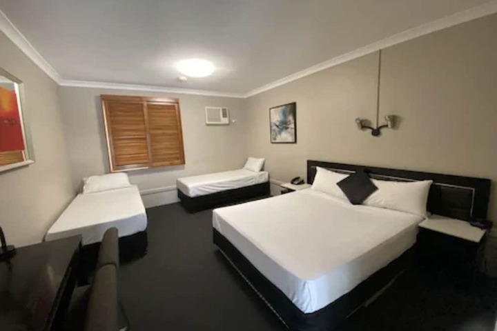 Room 27 of 56