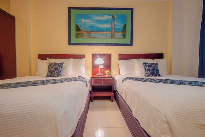 Room 56 of 118