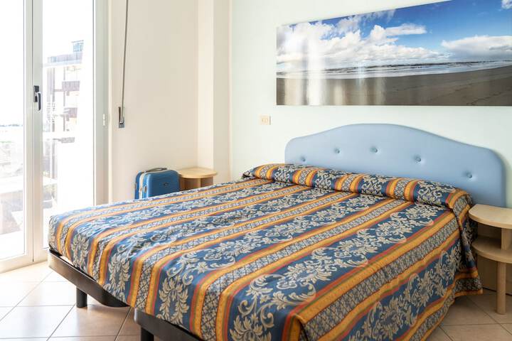 Room 15 of 47