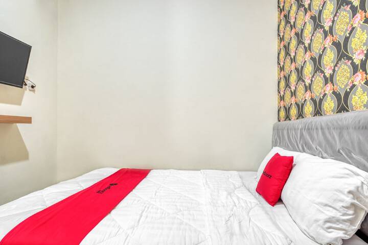 Room 6 of 15