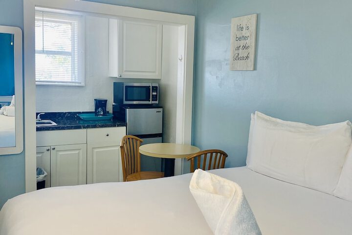 Room 2 of 52