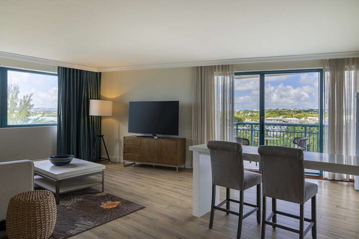Room 45 of 237